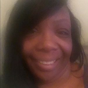 Meet your Posher, Tanisha